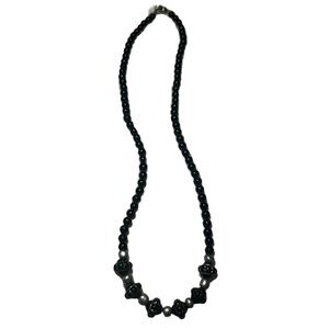 Black & Grey Beaded Chrome Heart-Inspired Necklace – Pre-Owned